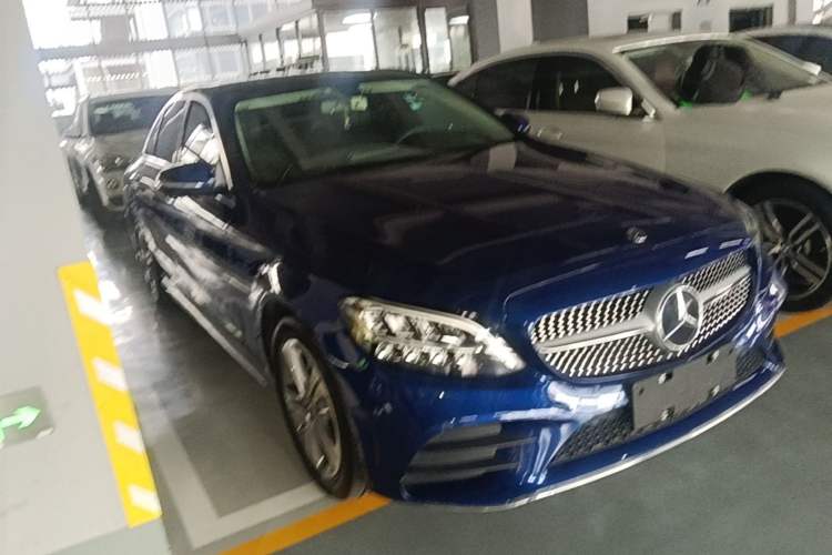 Used Mercedes-Benz C-Class 2020 C 260 L Sport Edition Front Right 45 Deg