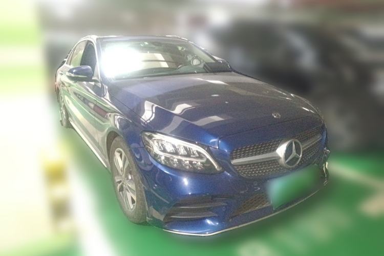Used Mercedes-Benz C-Class 2020 C 200 L Fashion Edition Sport Version Front Right 45 Deg
