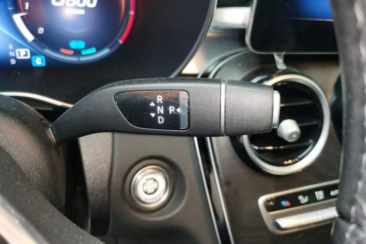 Used Mercedes-Benz C-Class 2020 C 260 L Sport Edition Gear Lever