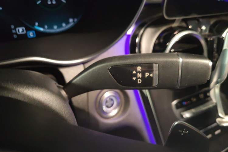 Used Mercedes-Benz C-Class 2020 Restyled C 260 L Sport Edition Gear Lever
