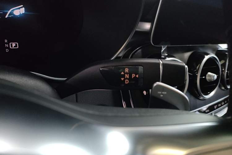Used Mercedes-Benz C-Class 2020 Restyled C 200 L Fashion Edition Sport Version Gear Lever