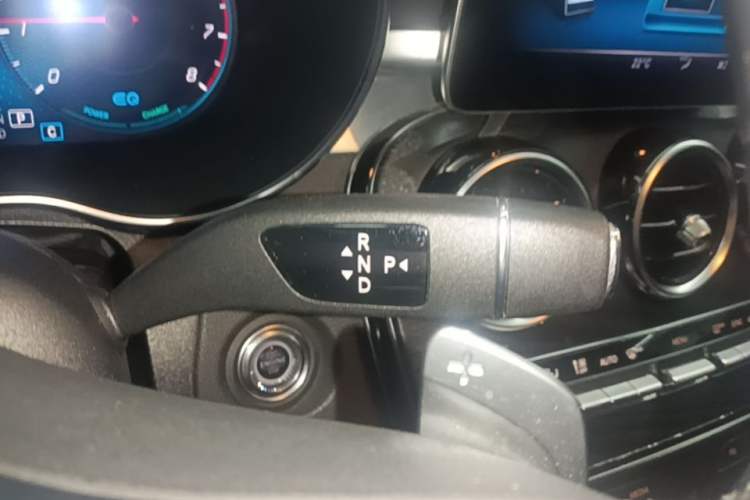 Used Mercedes-Benz C-Class 2020 C 260 L Sport Edition Gear Lever