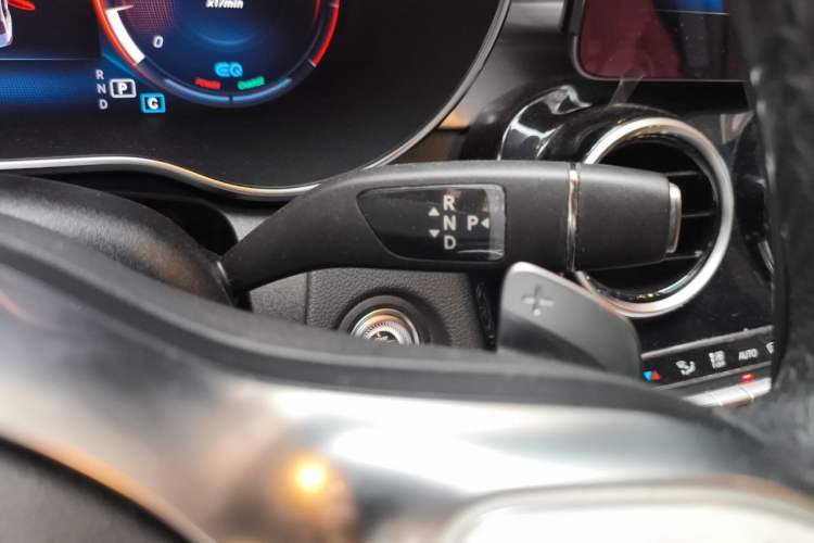 Used Mercedes-Benz C-Class 2020 C 260 Sport Edition Gear Lever