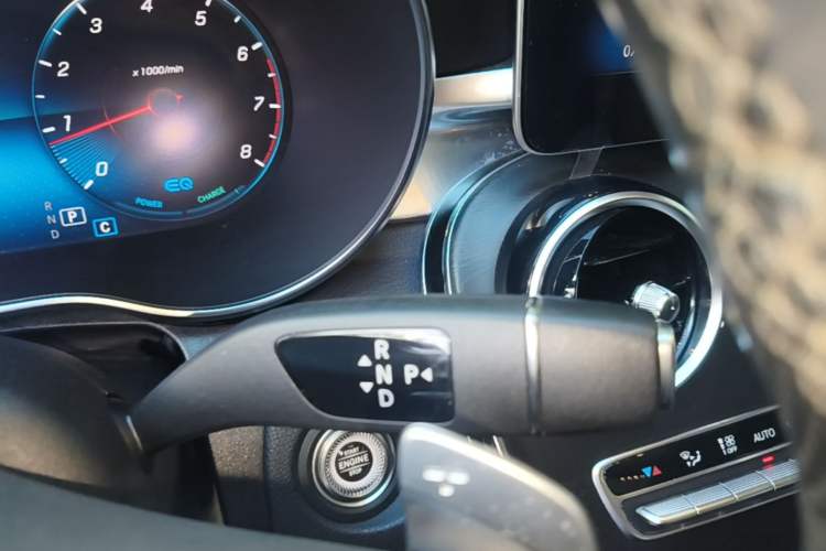 Used Mercedes-Benz C-Class 2020 C 260 L Sport Edition Gear Lever