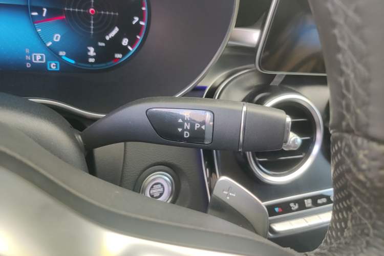 Used Mercedes-Benz C-Class 2020 Updated C 200 L Fashion Edition Gear Lever