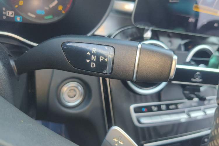 Used Mercedes-Benz C-Class 2020 C 260 L Sport Edition Gear Lever