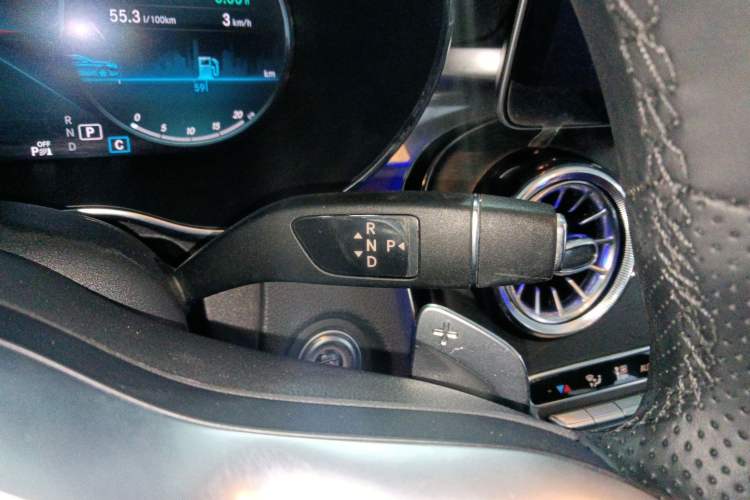 Used Mercedes-Benz C-Class 2020 C 260 L Sport Edition Gear Lever