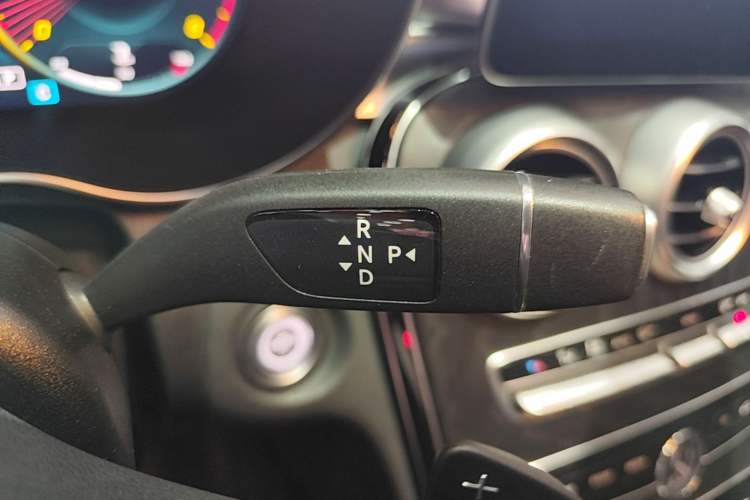Used Mercedes-Benz C-Class 2020 Restyled C 200 Estate Gear Lever