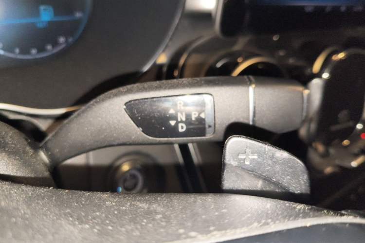 Used Mercedes-Benz C-Class 2020 C 200 L Fashion Edition Sport Version Gear Lever