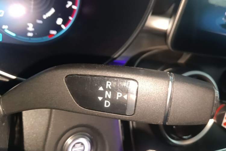 Used Mercedes-Benz C-Class 2020 Restyled C 200 L Fashion Edition Sport Version Gear Lever