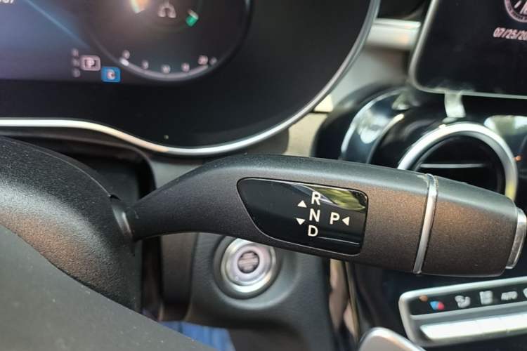 Used Mercedes-Benz C-Class 2020 C 260 Sport Edition Gear Lever