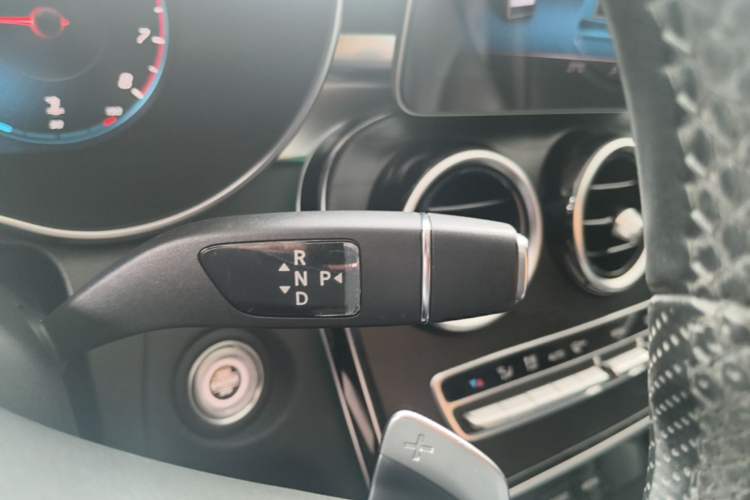Used Mercedes-Benz C-Class 2020 C 200 L Fashion Edition Sport Version Gear Lever
