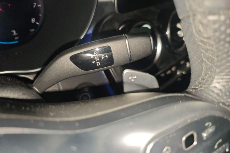 Used Mercedes-Benz C-Class 2020 C 200 L Fashion Edition Sport Version Gear Lever