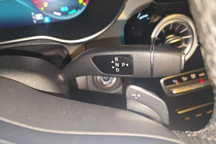 Used Mercedes-Benz C-Class 2020 C 260 Sport Edition Gear Lever