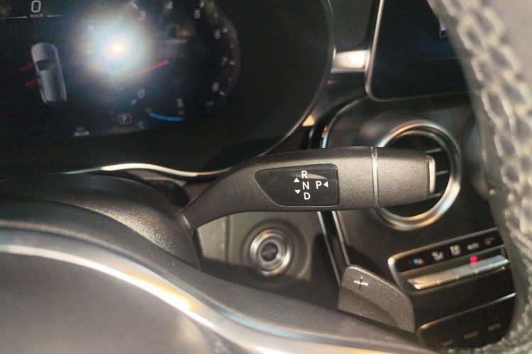 Used Mercedes-Benz C-Class 2020 Restyled C 200 Estate Gear Lever