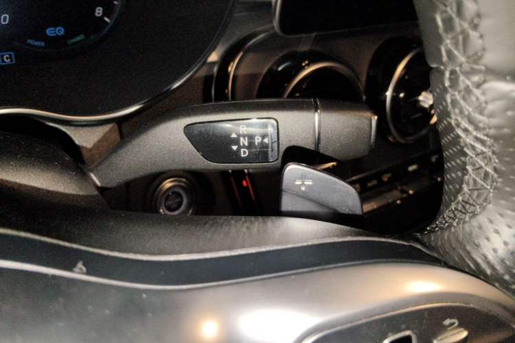Used Mercedes-Benz C-Class 2020 C 260 L Sport Edition Gear Lever