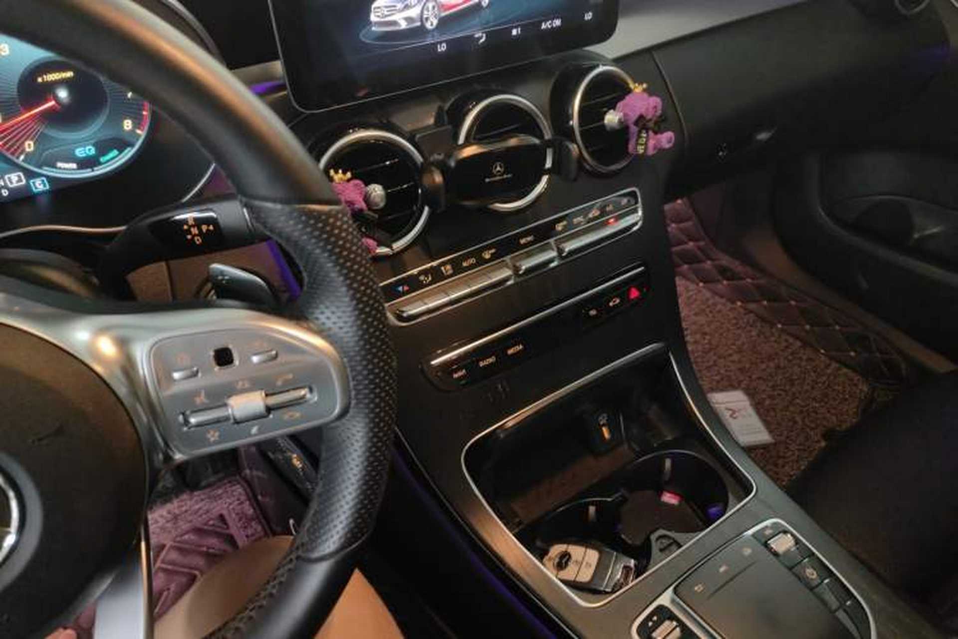 Used Mercedes-Benz C-Class 2020 Restyled C 260 L Sport Edition Gear Lever