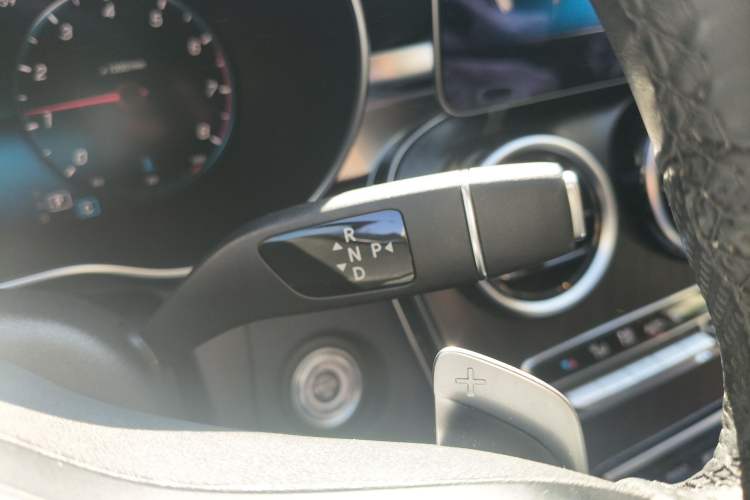 Used Mercedes-Benz C-Class 2020 C 200 L Fashion Edition Sport Version Gear Lever