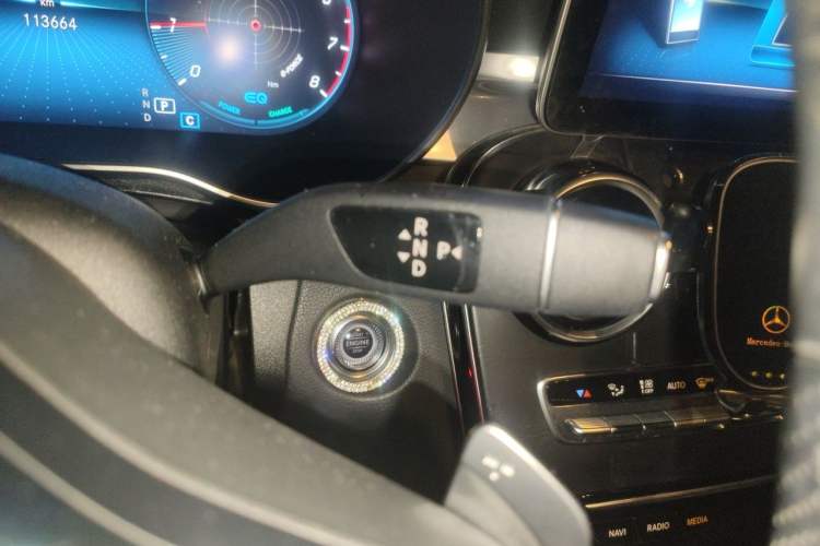 Used Mercedes-Benz C-Class 2020 C 260 L Sport Edition Gear Lever