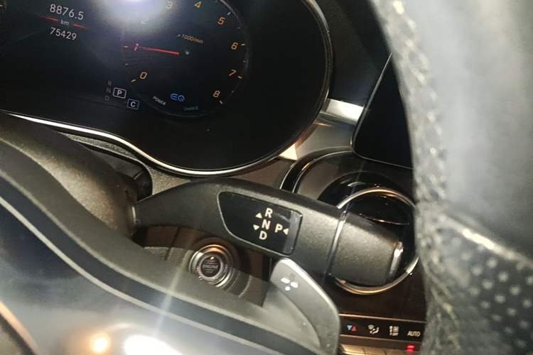 Used Mercedes-Benz C-Class 2020 C 260 L Sport Edition Gear Lever