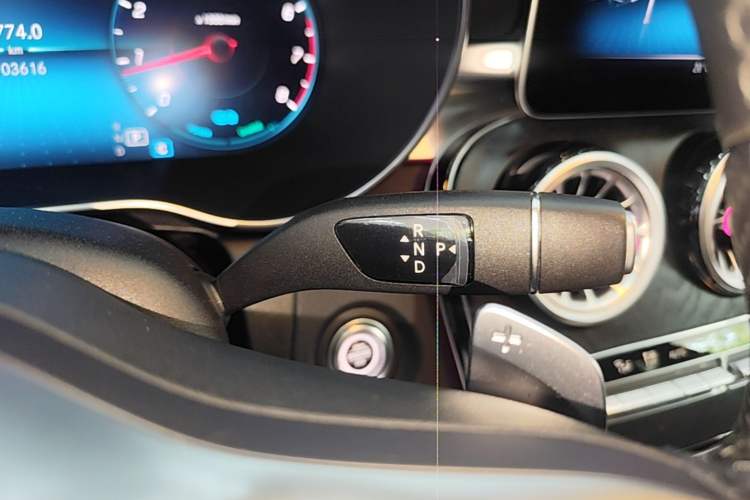 Used Mercedes-Benz C-Class 2020 Restyled C 260 L Sport Edition Gear Lever