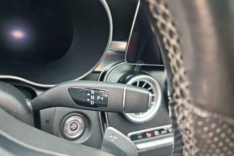 Used Mercedes-Benz C-Class 2020 Restyled C 260 L Sport Edition Gear Lever