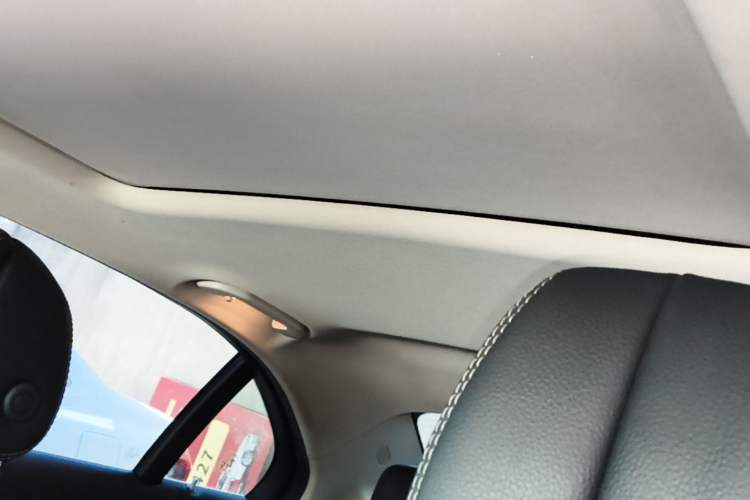 Used Mercedes-Benz C-Class 2020 Updated C 200 L Fashion Edition Headliner