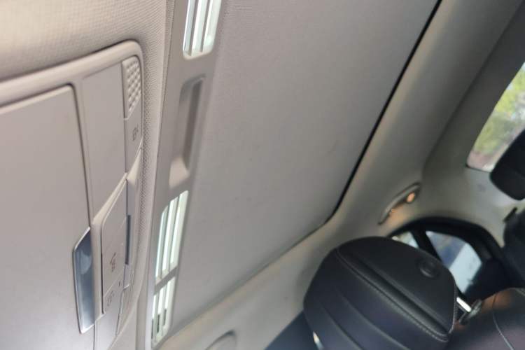 Used Mercedes-Benz C-Class 2020 Restyled C 200 L Fashion Edition Sport Version Headliner