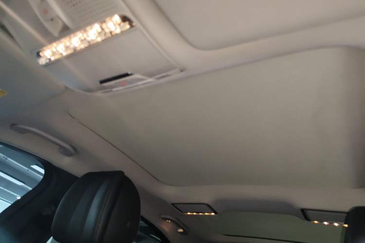 Used Mercedes-Benz C-Class 2020 C 260 L Sport Edition Headliner
