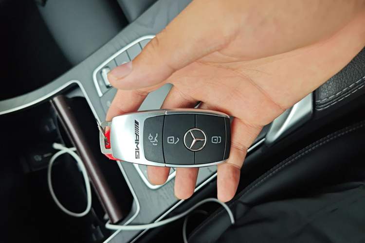 Used Mercedes-Benz C-Class 2020 Facelifted C 260 Estate Interior 1