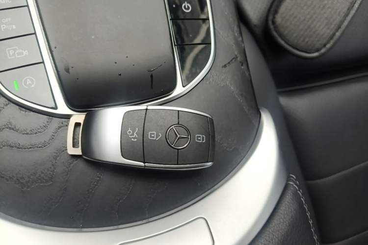 Used Mercedes-Benz C-Class 2020 C 200 L Fashion Edition Sport Version Interior 1