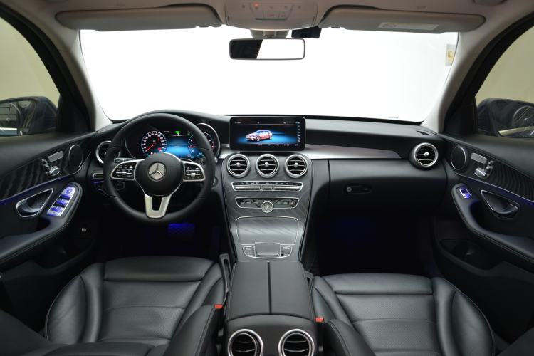 Used Mercedes-Benz C-Class 2020 C 260 Estate Interior 1