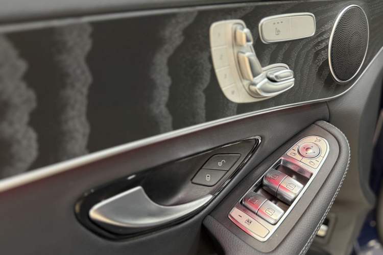 Used Mercedes-Benz C-Class 2020 C 260 Estate Interior 1