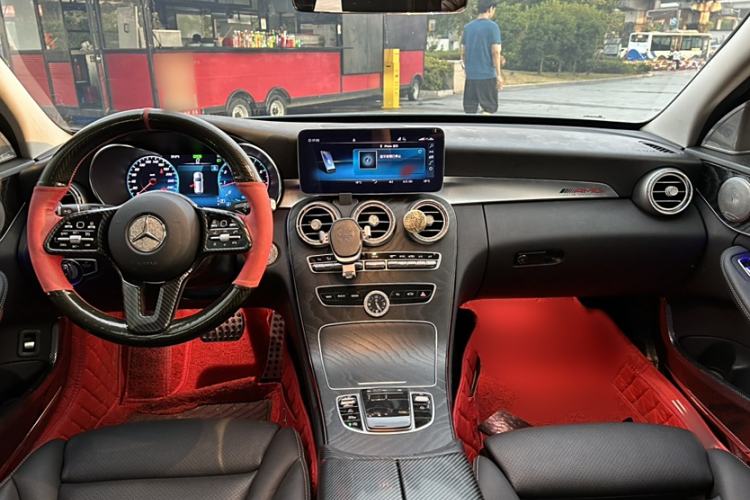 Used Mercedes-Benz C-Class 2020 Facelifted C 260 Estate Interior 1