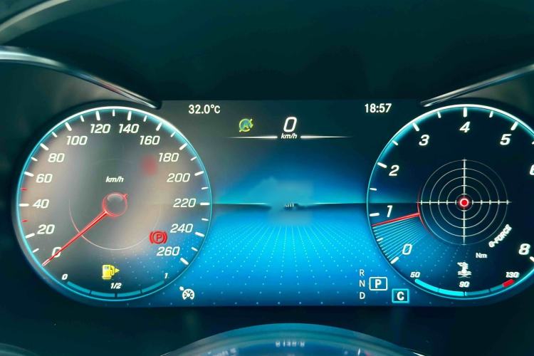 Used Mercedes-Benz C-Class 2020 C 200 L Fashion Edition Sport Version Interior 12