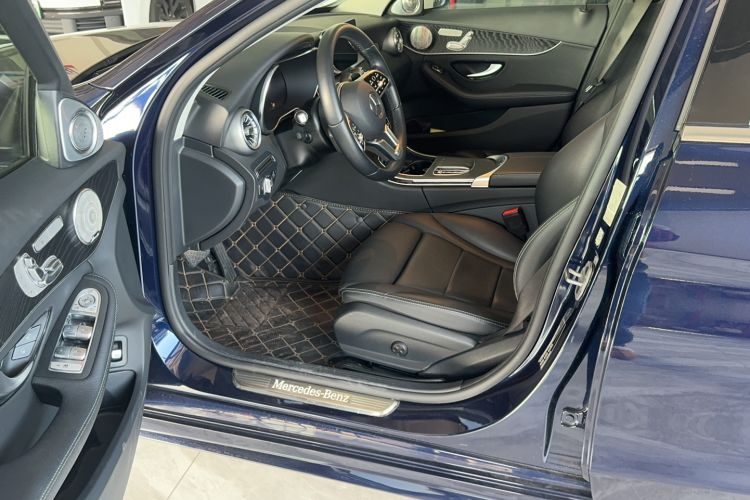 Used Mercedes-Benz C-Class 2020 Facelifted C 260 Estate Interior 2