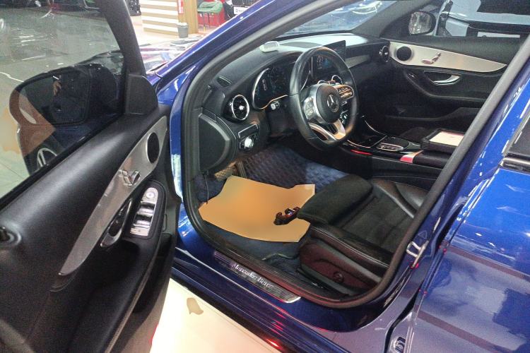 Used Mercedes-Benz C-Class 2020 C 260 Sport Edition Interior 3