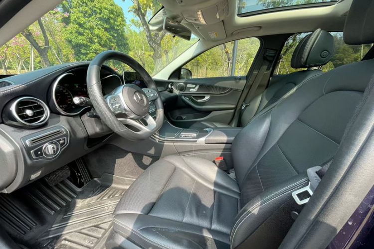 Used Mercedes-Benz C-Class 2020 C 260 L Sport Edition Interior 3