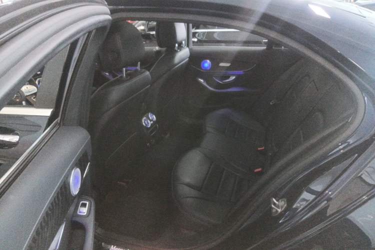 Used Mercedes-Benz C-Class 2020 C 260 L Sport Edition Interior 4