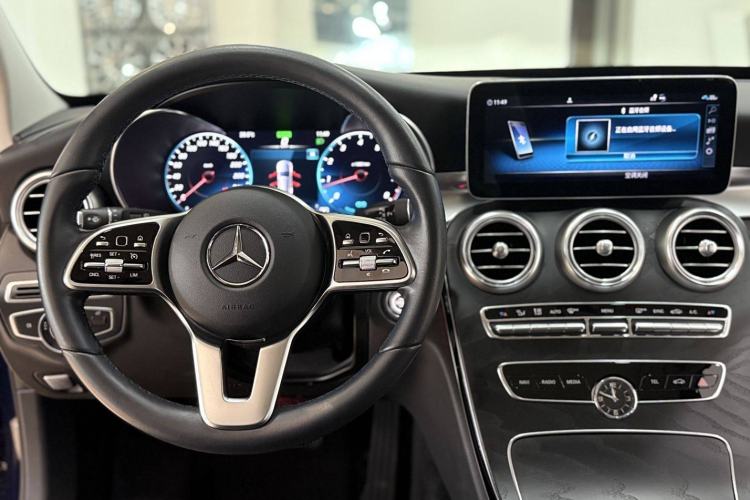 Used Mercedes-Benz C-Class 2020 C 260 Estate Interior 4