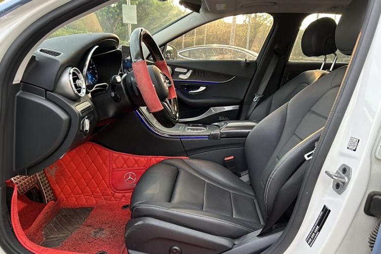 Used Mercedes-Benz C-Class 2020 Facelifted C 260 Estate Interior 5