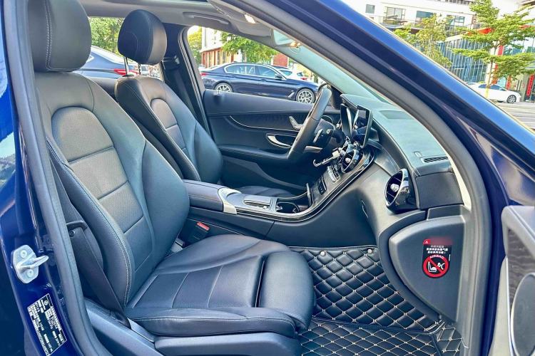 Used Mercedes-Benz C-Class 2020 C 200 L Fashion Edition Sport Version Interior 6