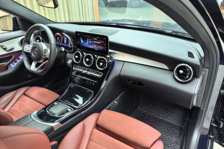 Used Mercedes-Benz C-Class 2020 Restyled C 260 Sport Edition Interior 6