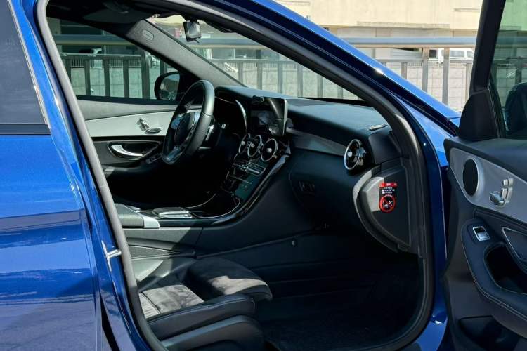 Used Mercedes-Benz C-Class 2020 C 260 Sport Edition Interior 7