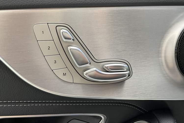 Used Mercedes-Benz C-Class 2020 C 260 Coupe Interior 8