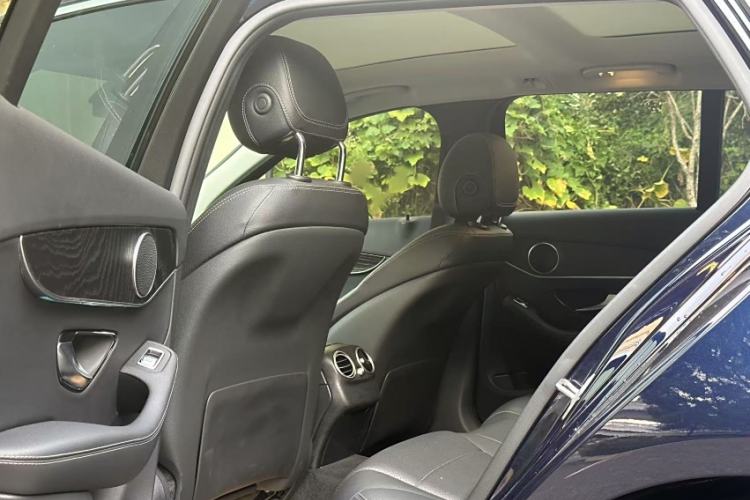 Used Mercedes-Benz C-Class 2020 Facelifted C 260 Estate Interior 8