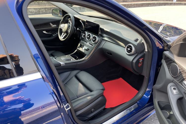 Used Mercedes-Benz C-Class 2020 Restyled C 200 Estate Interior 8