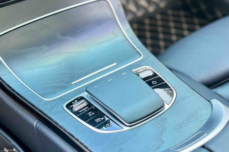 Used Mercedes-Benz C-Class 2020 C 200 L Fashion Edition Sport Version Interior 8