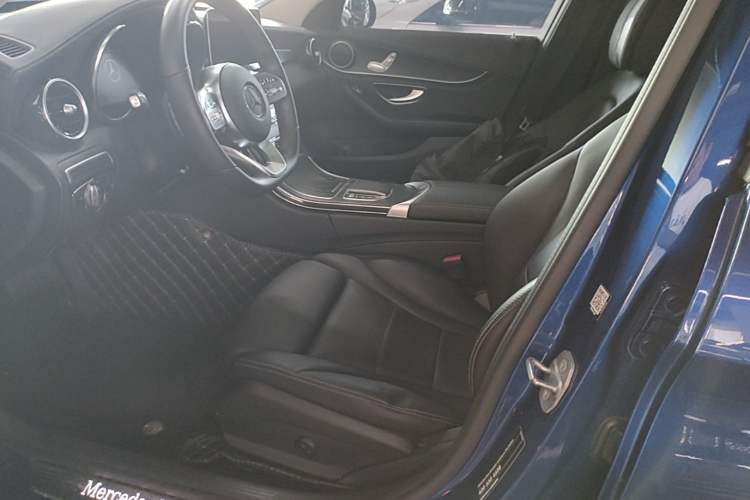 Used Mercedes-Benz C-Class 2020 Restyled C 200 L Fashion Edition Sport Version Left Front Seat