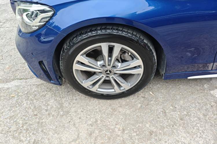 Used Mercedes-Benz C-Class 2020 C 200 L Fashion Edition Sport Version Left Front Wheel Hub